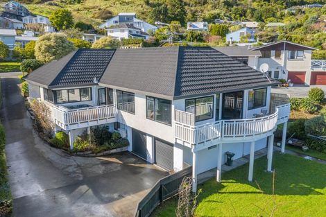 Photo of property in 11 Kea Street, Waikanae, 5036
