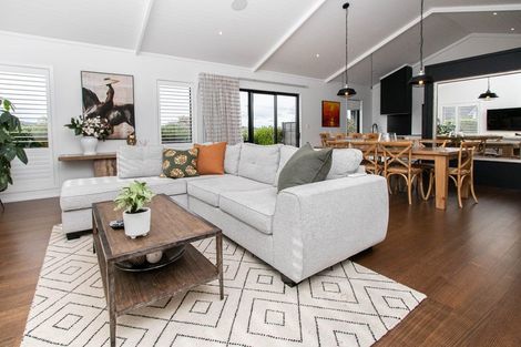 Photo of property in 101 Saint Kilda Road, Cambridge, 3434