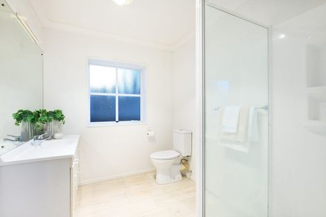 Photo of property in 14 Belleaire Court, West Harbour, Auckland, 0618