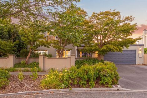 Photo of property in 17 Snowdon Road, Fendalton, Christchurch, 8052