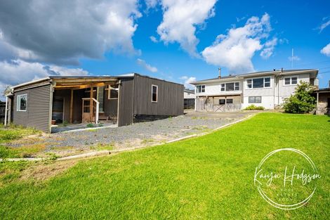 Photo of property in 103 Hurndall Street East, Maungaturoto, 0520