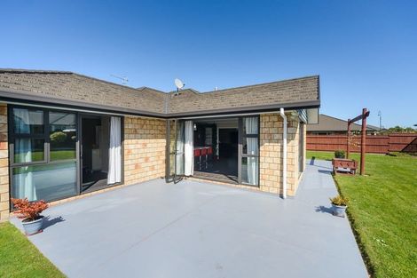Photo of property in 2a Galea Grove, Kelvin Grove, Palmerston North, 4414