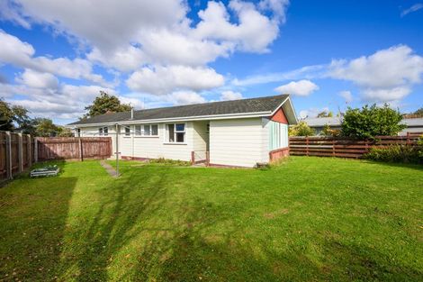 Photo of property in 98 Apollo Parade, Milson, Palmerston North, 4414