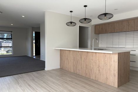 Photo of property in 5 Wykes Place, Amberley, 7410