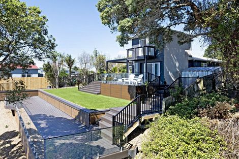 Photo of property in 15 Torkar Road, Clarks Beach, 2122