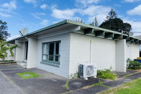 Photo of property in 1/22 Kelston Street, New Lynn, Auckland, 0600