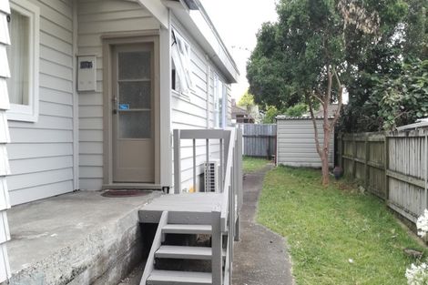 Photo of property in 14 Youngs Road, Papakura, 2110