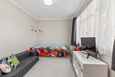 Photo of property in 95 Weraroa Road, Levin, 5510