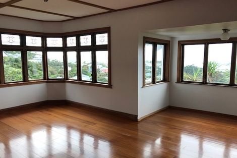 Photo of property in 11 Highbury Crescent, Highbury, Wellington, 6012