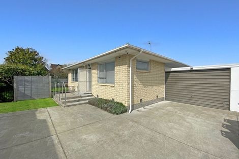 Photo of property in 2/38 Oldwood Street, Bishopdale, Christchurch, 8053