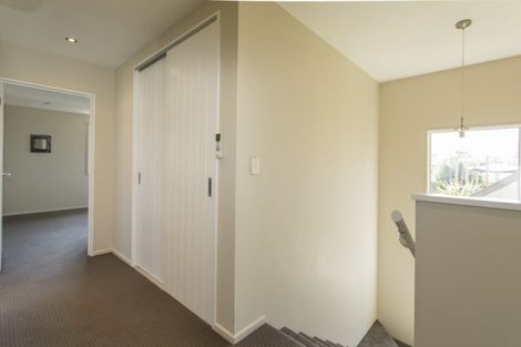 Photo of property in 32 Hunter Crescent, Wanaka, 9305