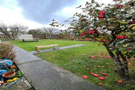 Photo of property in 2/42 Roberta Drive, Somerfield, Christchurch, 8024