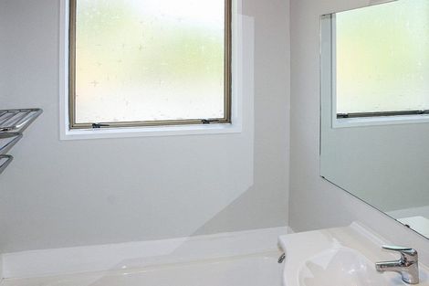Photo of property in 11 Manor Place, Bryndwr, Christchurch, 8053