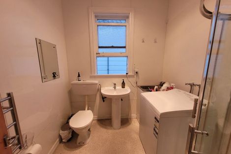 Photo of property in 108 Wallace Street, Mount Cook, Wellington, 6021