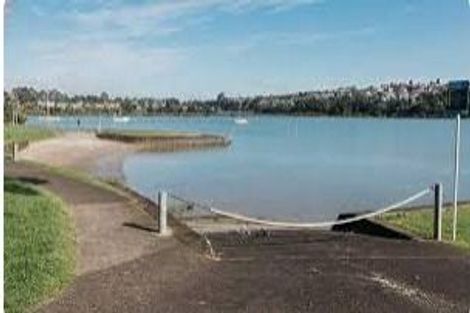 Photo of property in 5/39 Renata Crescent, Te Atatu Peninsula, Auckland, 0610