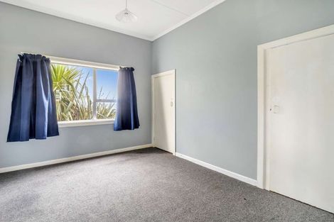 Photo of property in 3 Wharf Street, Castlecliff, Whanganui, 4501