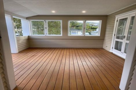 Photo of property in 21 Burrows Avenue, Karori, Wellington, 6012