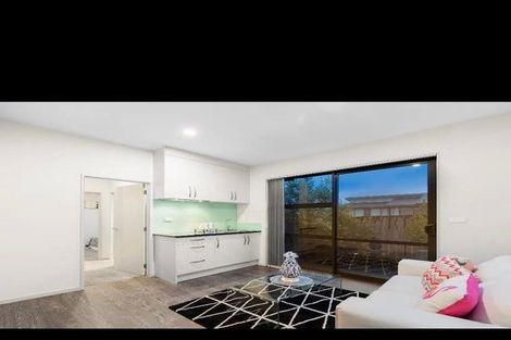 Photo of property in 35 Platinum Rise, Ranui, Auckland, 0612