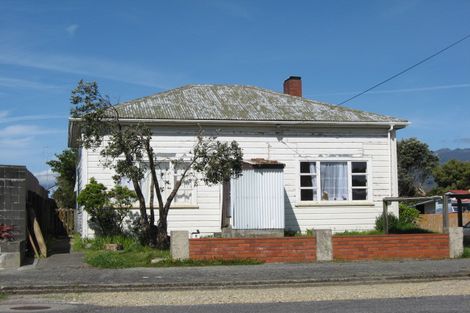 Photo of property in 9 Russell Street, Westport, 7825