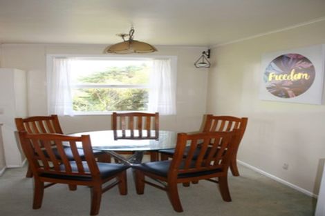 Photo of property in 16 Madison Place, Forrest Hill, Auckland, 0620