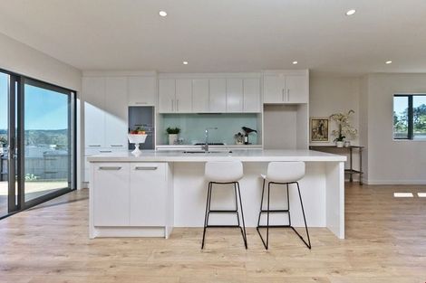 Photo of property in 10 Whaley Greens, Silverdale, 0932