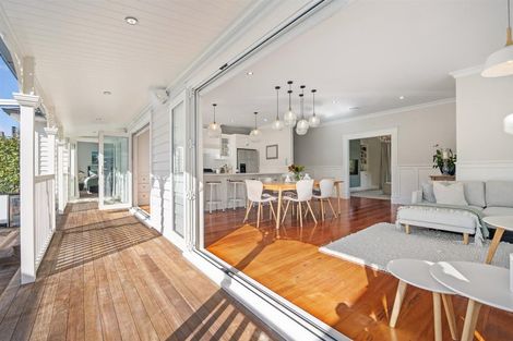 Photo of property in 20 Crabb Fields Lane, Riverhead, 0820