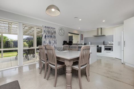 Photo of property in 781 Grenada Street, Papamoa Beach, Papamoa, 3118