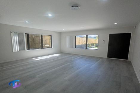 Photo of property in 33 Wai Iti Place, Clendon Park, Auckland, 2103