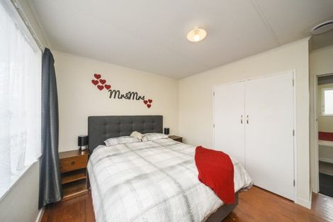 Photo of property in 37 Karamea Crescent, Kelvin Grove, Palmerston North, 4414