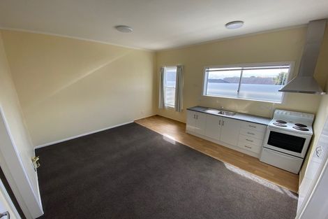 Photo of property in Rowena Hostel, 61 Ellice Street, Mount Victoria, Wellington, 6011