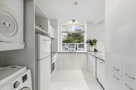Photo of property in Jerningham Apartments, 20 Oriental Terrace, Oriental Bay, Wellington, 6011
