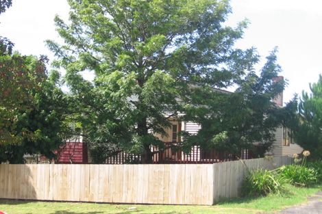 Photo of property in 11 Pine Street, New Lynn, Auckland, 0600