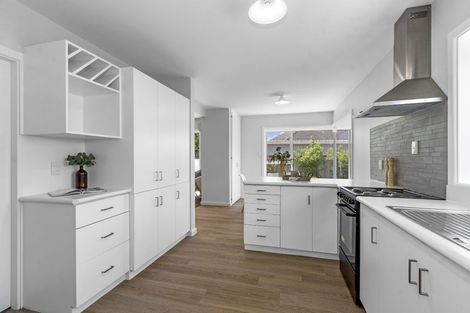 Photo of property in 124 Harris Crescent, Papanui, Christchurch, 8053