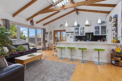 Photo of property in 11 Oban Place, Woolston, Christchurch, 8062