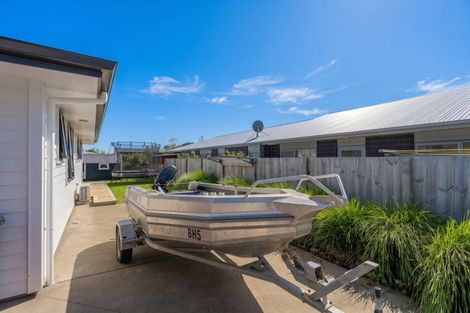 Photo of property in 5 Victoria Street, Coromandel, 3506