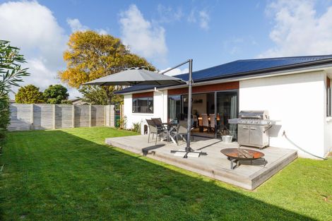 Photo of property in 85 Cashmere Drive, Fitzherbert, Palmerston North, 4410