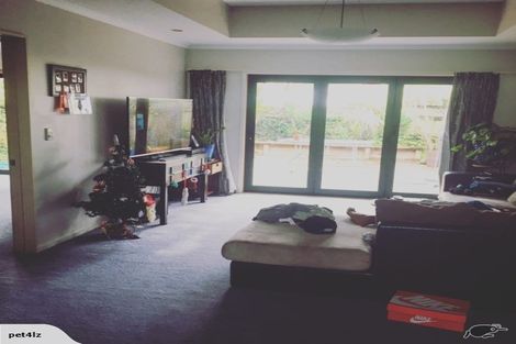 Photo of property in 21 Rhone Avenue, Te Atatu Peninsula, Auckland, 0610