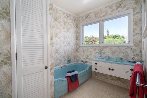 Photo of property in 27 Oregon Drive, Rainbow Point, Taupo, 3330