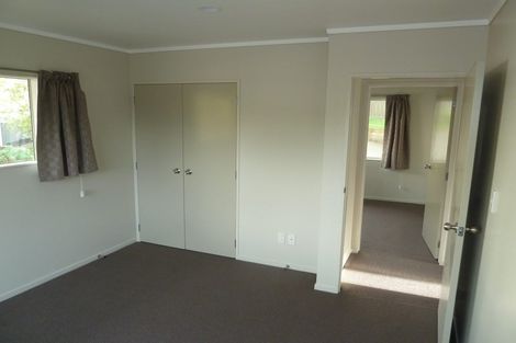 Photo of property in 68a Awaroa Road, Sunnyvale, Auckland, 0612