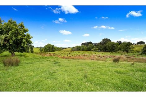 Photo of property in 5 Hutchinson Road, Helensville, 0875