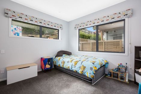 Photo of property in 9b Saint Ives Drive, Camborne, Porirua, 5026