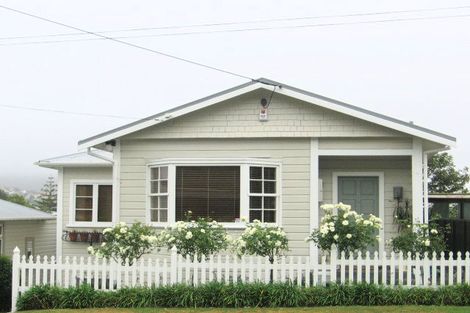 Photo of property in 11a Pembroke Road, Northland, Wellington, 6012