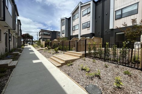 Photo of property in 9 Paetai Lane, Te Atatu Peninsula, 0610