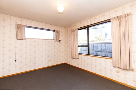 Photo of property in 24 Sawtell Place, Northcote, Christchurch, 8052