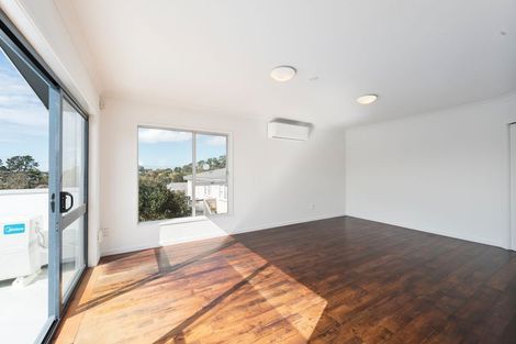 Photo of property in 3 Spargo Road, Massey, Auckland, 0614