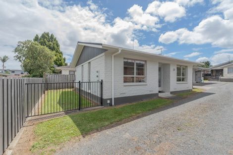 Photo of property in 1/58 Great South Road, Papakura, 2110