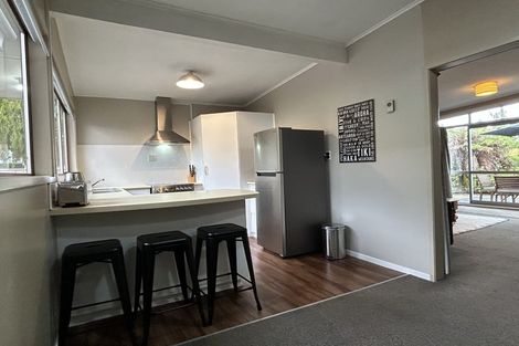 Photo of property in 1/12 Gradwell Place, Two Mile Bay, Taupo, 3330