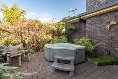 Photo of property in 128 Freyberg Avenue, Tamatea, Napier, 4112
