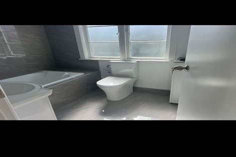 Photo of property in 46 Miro Street, New Lynn, Auckland, 0600