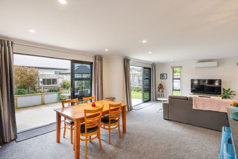 Photo of property in 8 Cherry Place, Feilding, 4702